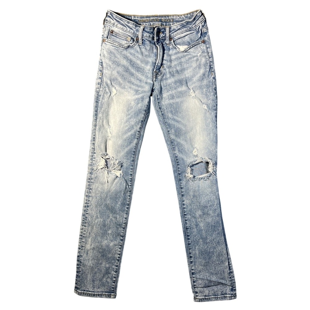 American Eagle Outfitters Women's 28x32 Light Wash Distressed Ripped Skinny